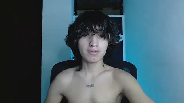 littlextreme online show from 06/17/26, 01:52