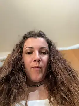 DaisyVibesss online show from 07/04/26, 10:21