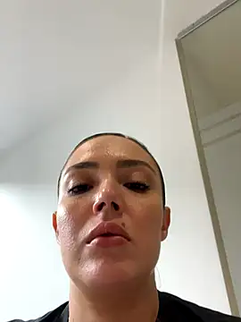 Snapshot of brianna_196 chatting on 09/28/25, 08:47 brianna 196 online show from 09/28/25, 08:47