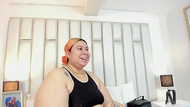 Snapshot of aandreaperez chatting on 10/22/25, 11:43 aandreaperez online show from 10/22/25, 11:43