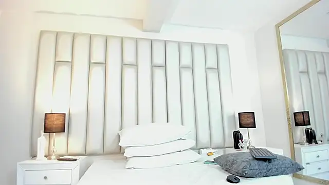 Snapshot of aandreaperez chatting on 11/21/25, 11:58 aandreaperez online show from 11/21/25, 11:58