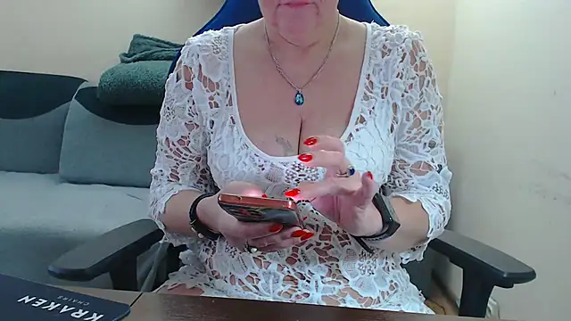 Diablica41 online show from 11/28/25, 08:28