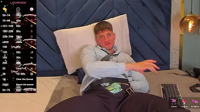 SebastianMaximoff online show from 01/11/25, 02:58