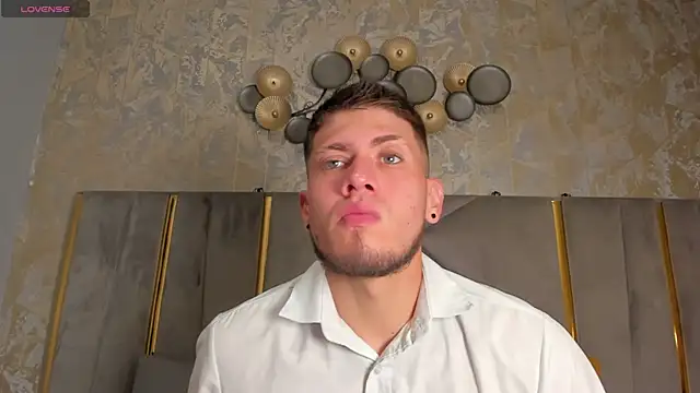 SebastianMaximoff online show from 11/04/25, 07:24