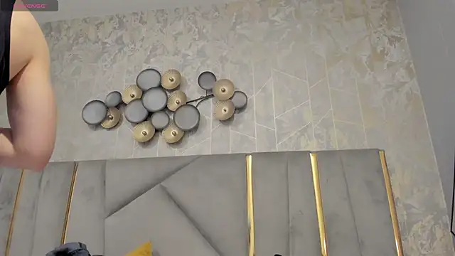 SebastianMaximoff online show from 12/04/25, 07:55