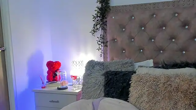 Lissa gray online show from 02/24/25, 03:12