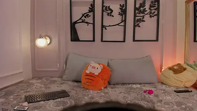 ale cam online show from 10/17/25, 12:36