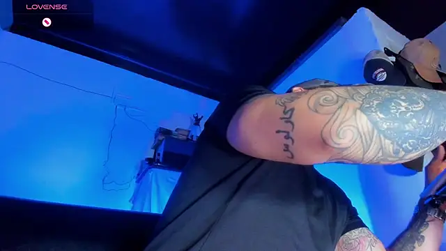 CamiloGray  online show from 03/10/25, 01:32