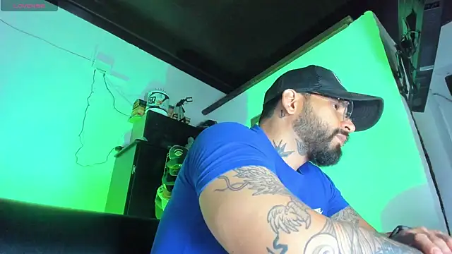 CamiloGray  online show from 09/28/25, 01:05