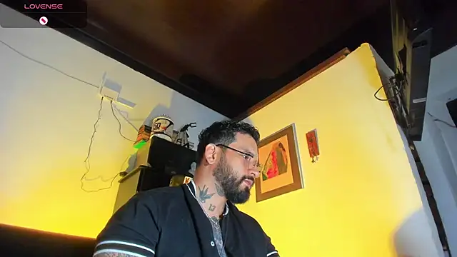 CamiloGray  online show from 09/29/25, 02:55