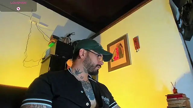 CamiloGray  online show from 11/05/25, 01:44