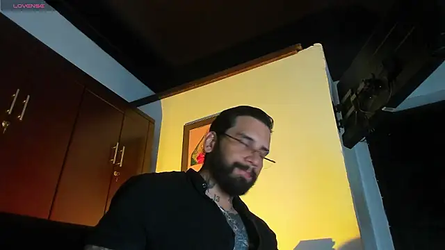 CamiloGray  online show from 02/03/26, 02:11