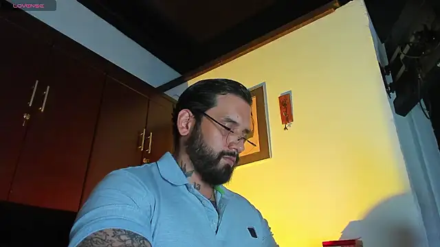 CamiloGray  online show from 02/05/26, 04:00