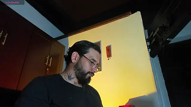 CamiloGray  online show from 02/18/26, 02:35