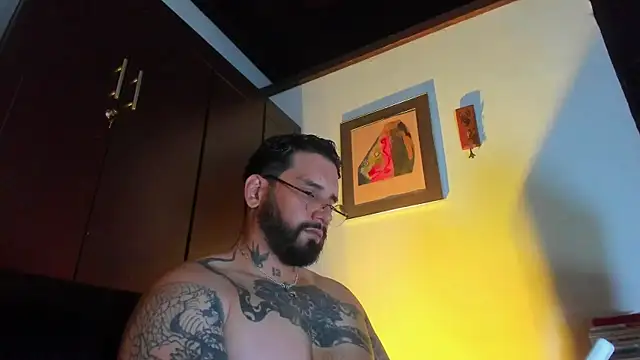 CamiloGray  online show from 05/19/26, 02:34