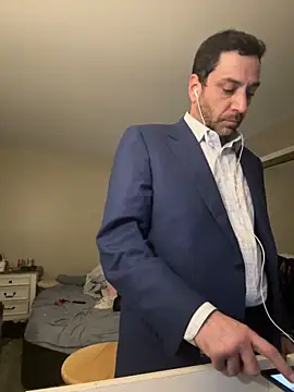 RomaLovesFamily online show from 02/13/25, 08:24