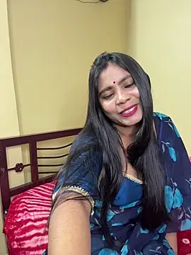 Snapshot of wow-wow-sexy chatting on 11/27/25, 06:21 wow-wow-sexy online show from 11/27/25, 06:21