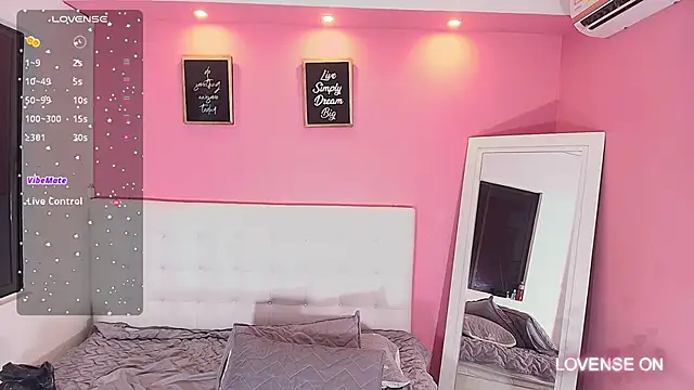 hornyhousekeeper  online show from 12/18/24, 12:29