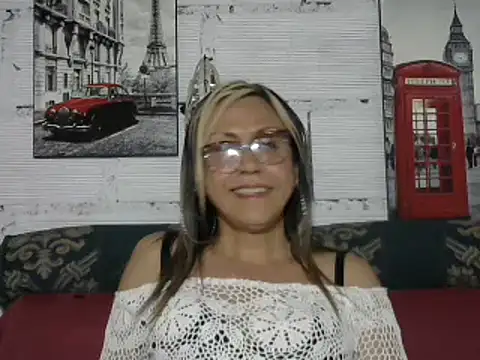 divahot08 online show from 01/13/25, 09:42