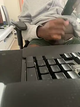 Snapshot of waakenda chatting on 01/03/25, 12:41 waakenda online show from 01/03/25, 12:41