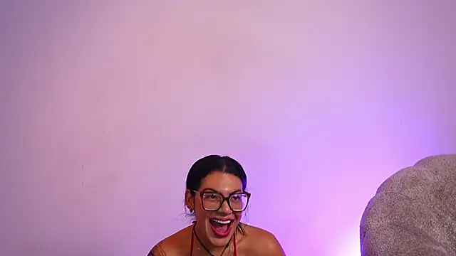 anyiled hot online show from 05/16/26, 02:30