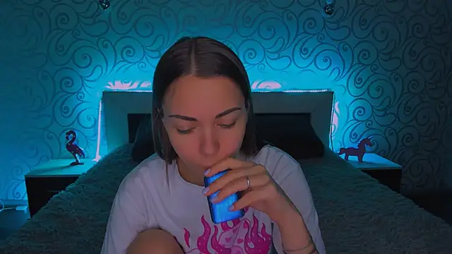 Snapshot of AlexaBarkley chatting on 12/06/24, 06:26 AlexaBarkley online show from 12/06/24, 06:26