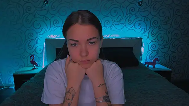 Snapshot of AlexaBarkley chatting on 12/12/24, 06:25 AlexaBarkley online show from 12/12/24, 06:25