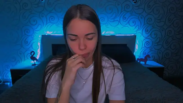 Snapshot of AlexaBarkley chatting on 12/22/24, 06:28 AlexaBarkley online show from 12/22/24, 06:28