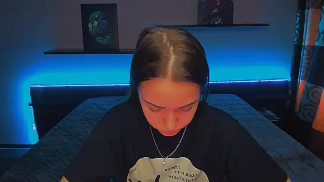 Snapshot of AlexaBarkley chatting on 01/17/25, 06:57 AlexaBarkley online show from 01/17/25, 06:57