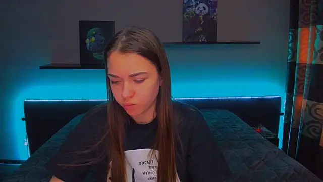 Snapshot of AlexaBarkley chatting on 02/14/25, 03:11 AlexaBarkley online show from 02/14/25, 03:11