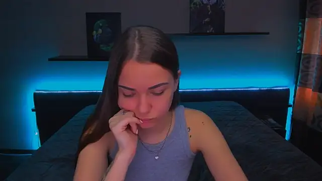 Snapshot of AlexaBarkley chatting on 02/25/25, 03:20 AlexaBarkley online show from 02/25/25, 03:20