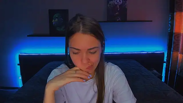 Snapshot of AlexaBarkley chatting on 02/28/25, 06:21 AlexaBarkley online show from 02/28/25, 06:21