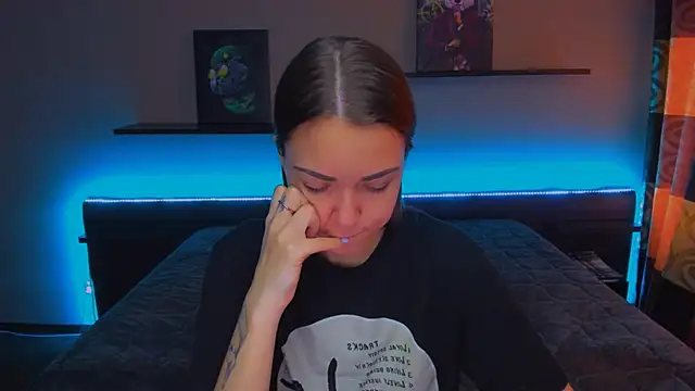 Snapshot of AlexaBarkley chatting on 03/04/25, 03:22 AlexaBarkley online show from 03/04/25, 03:22