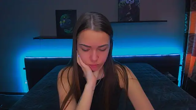 Snapshot of AlexaBarkley chatting on 03/05/25, 03:08 AlexaBarkley online show from 03/05/25, 03:08