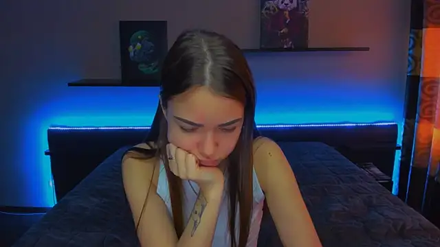 Snapshot of AlexaBarkley chatting on 03/06/25, 03:24 AlexaBarkley online show from 03/06/25, 03:24