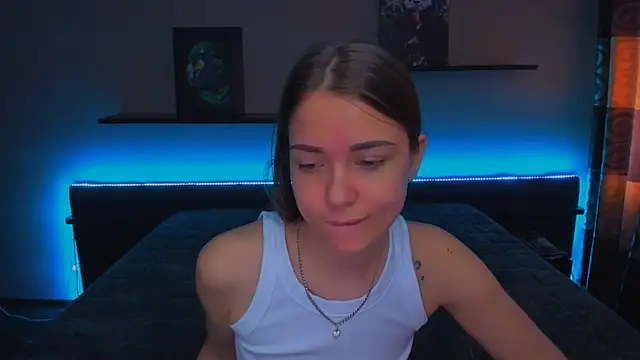 Snapshot of AlexaBarkley chatting on 03/13/25, 06:16 AlexaBarkley online show from 03/13/25, 06:16