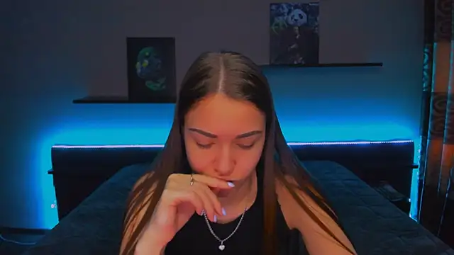 Snapshot of AlexaBarkley chatting on 03/18/25, 06:14 AlexaBarkley online show from 03/18/25, 06:14