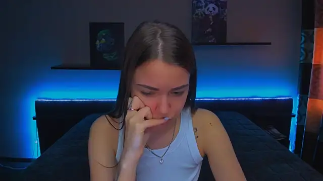 Snapshot of AlexaBarkley chatting on 03/20/25, 08:20 AlexaBarkley online show from 03/20/25, 08:20