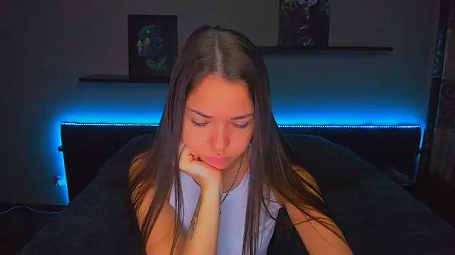 Snapshot of AlexaBarkley chatting on 10/16/25, 12:22 AlexaBarkley online show from 10/16/25, 12:22