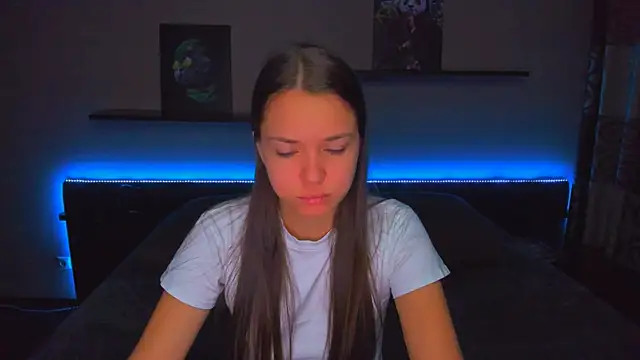 Snapshot of AlexaBarkley chatting on 11/12/25, 12:11 AlexaBarkley online show from 11/12/25, 12:11