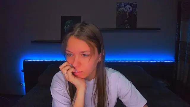 Snapshot of AlexaBarkley chatting on 02/10/26, 12:15 AlexaBarkley online show from 02/10/26, 12:15