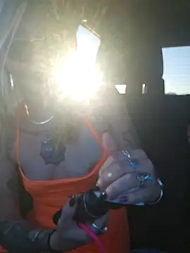 SheIsSomething online show from 02/04/26, 12:38