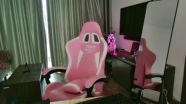 AsianQueens online show from 12/05/25, 12:19