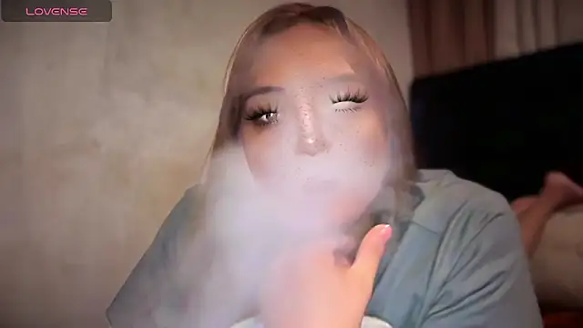  MissKhimberlyXxx  online show from 04/15/26, 08:20