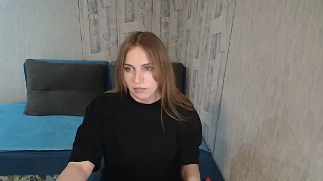 Pilly green  online show from 04/04/26, 07:17