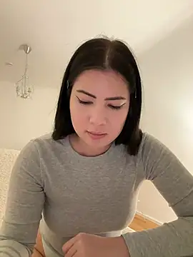 clairewntr online show from 01/19/25, 10:39