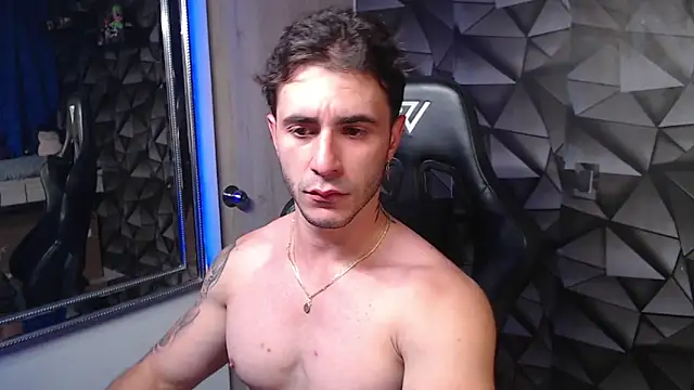 Latino stud4u online show from 03/02/25, 01:04