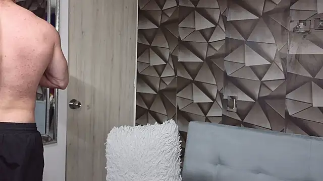 Latino stud4u online show from 04/07/26, 01:17