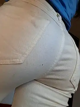 Snapshot of _Danna chatting on 01/26/25, 09:29 Danna online show from 01/26/25, 09:29