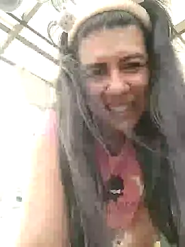 aisha latina online show from 12/07/24, 07:21